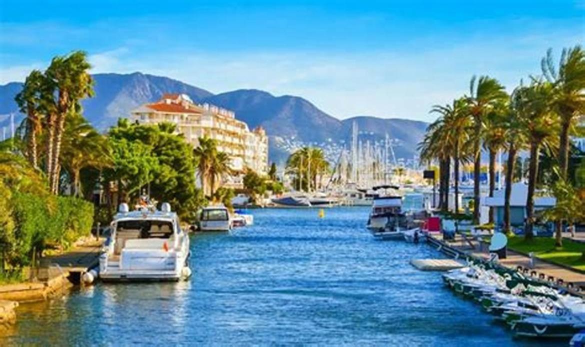 Cn1-Zona Chic Club Nautico, Clima, 5 Minutos Andando De La Playa, Centro, Restaurantes Apartment Empuriabrava Ngoại thất bức ảnh